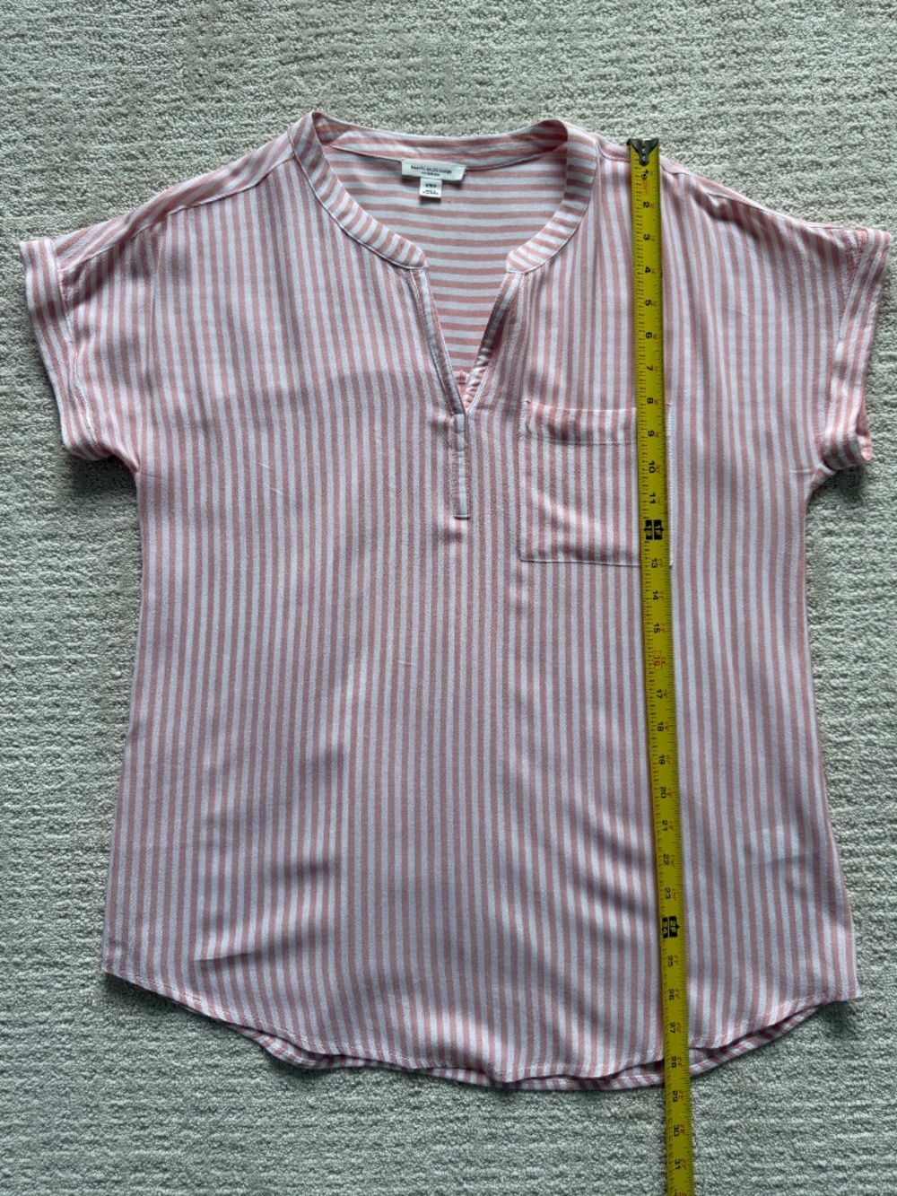 BEACH LUNCH LOUNGE | Pink & White Striped Short Sleeve Shirt Sz M - Picture 4 of 5